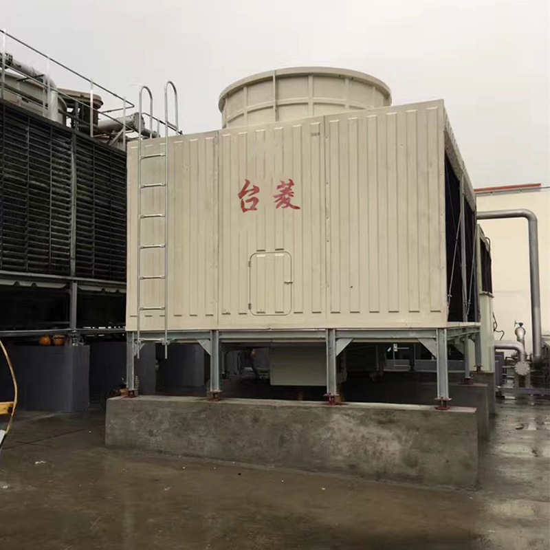 Los fabricantes suministran la bomba de suministro de agua circulante de la torre de enfriamiento de flujo horizontal de vidrio